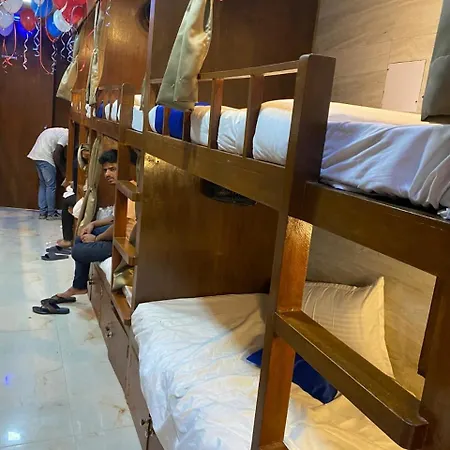 Aman Dormitory Mumbai Exterior photo