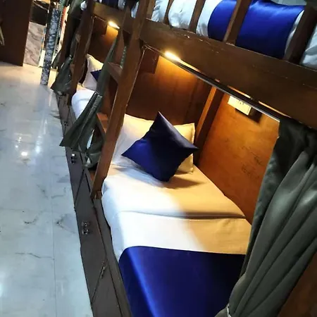 Aman Dormitory Mumbai Exterior photo